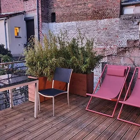 Holiday home Maison Famille-confort-terrasse Jardin-vue Cathedrale *